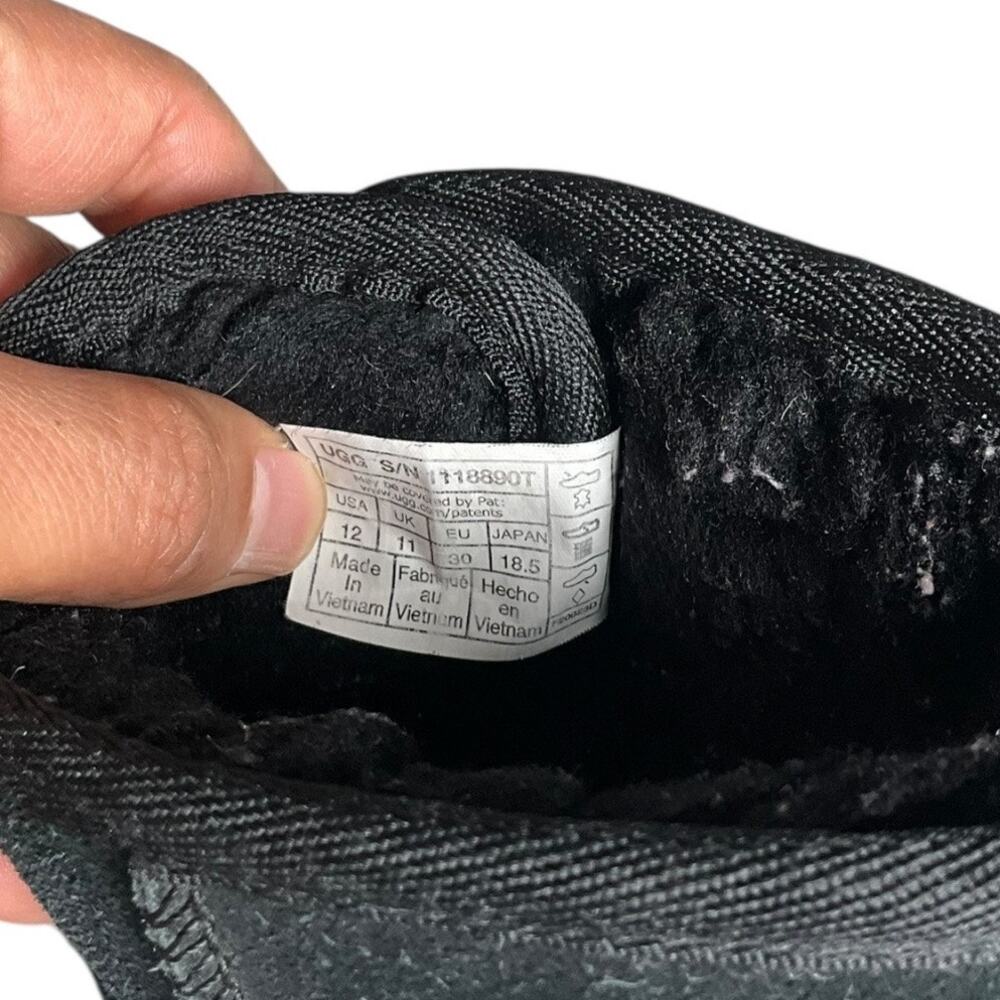 UGG Kids Classic Mini Button Boots Black Suede Size 12 Youth Winter/Fall Short - Picture 8 of 9